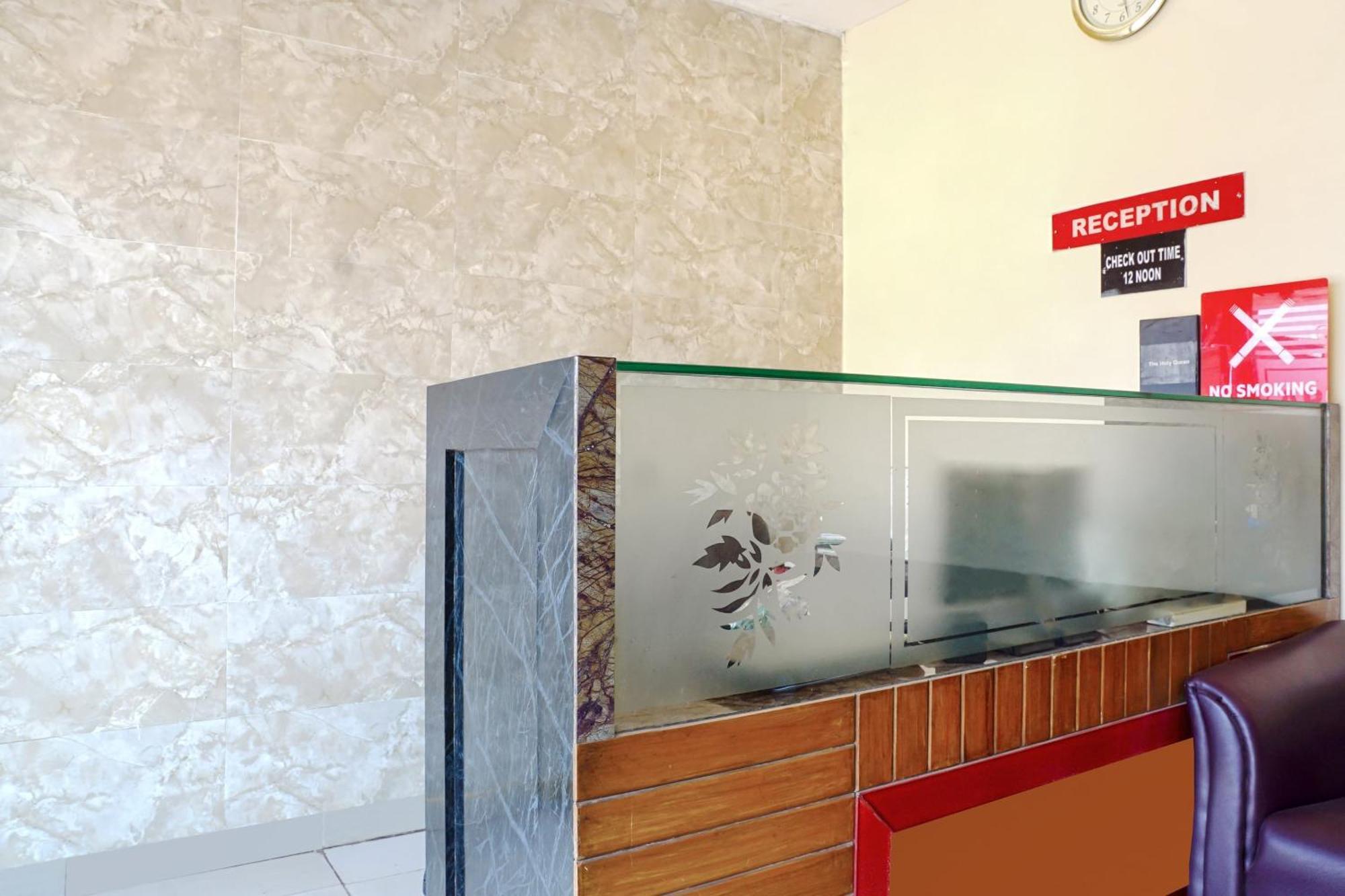 Oyo Hotel Paradise Mumbai Exterior photo